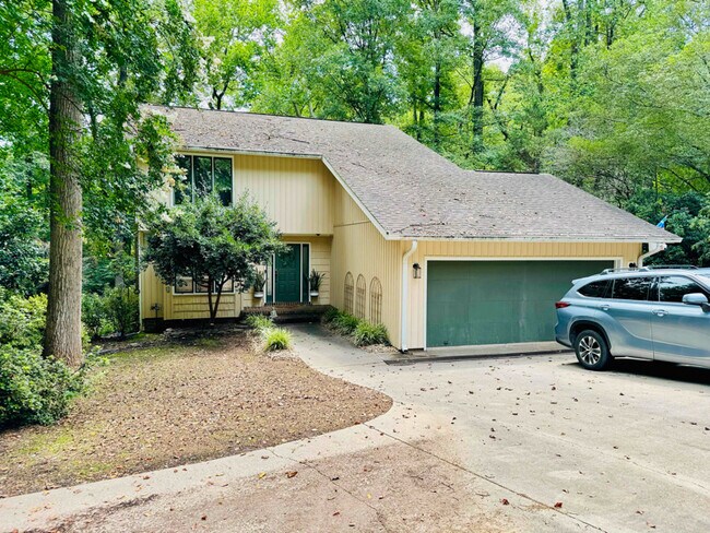 Building Photo - 1590 Daybreak Ridge Rd