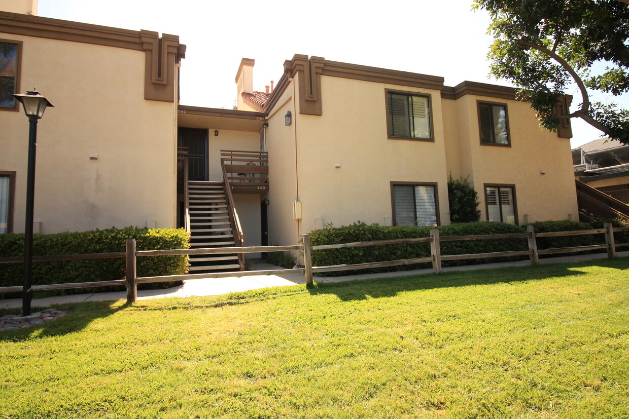 Primary Photo - Spacious 1 Bd Condo in Scripps Ranch!