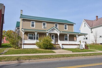 Building Photo - 903-905 Bellefonte Ave