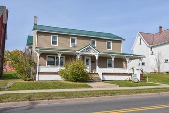 Building Photo - 903-905 Bellefonte Ave