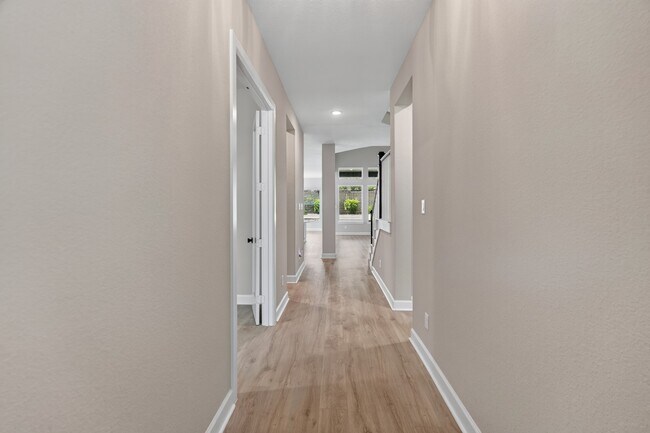 Foto del edificio - 231 Painters Ridge Ct