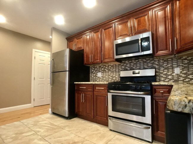 Foto del edificio - 140 Wadsworth Ave