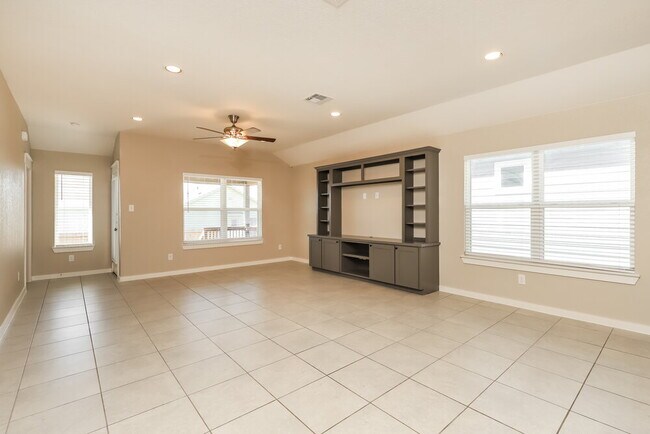 Foto del edificio - 10526 Rosalina Lp