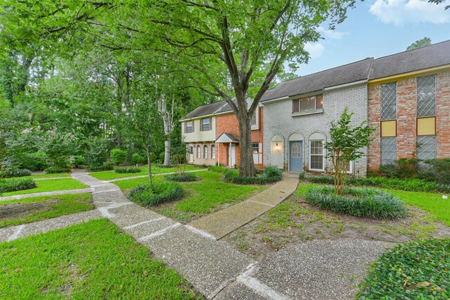 Building Photo - 433 Sunset Dr