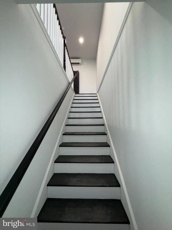 Building Photo - 2028 Druid Hill Ave