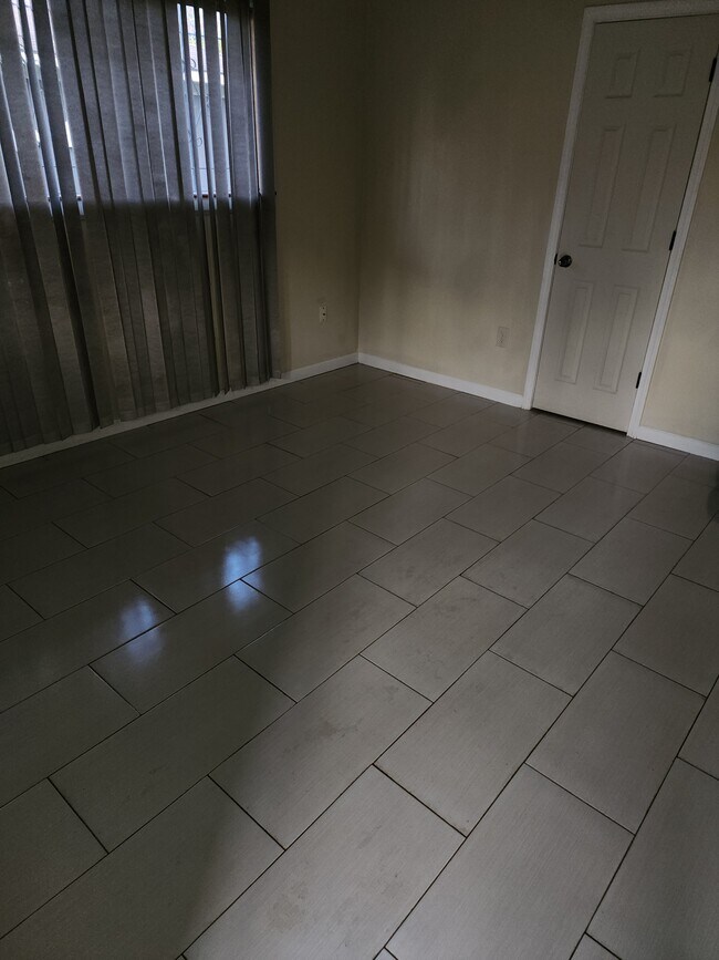 Foto del edificio - 6356 Buttonwood Dr