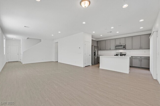 Foto del edificio - 8112 Rockflower St