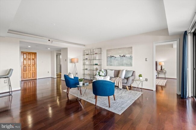 Foto del edificio - 1530 Key Blvd
