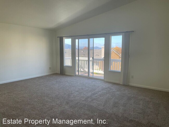 Building Photo - 4 br, 3 bath House - 545 Willow Lane