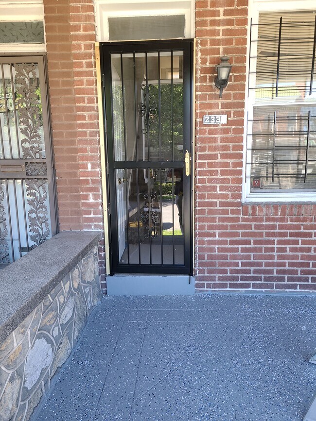 Foto del edificio - 2336 N Monroe St