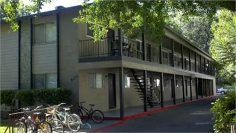 Primary Photo - 630 W 4th St