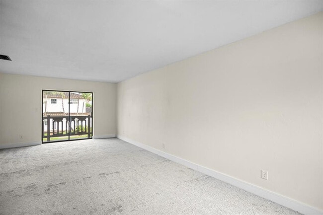 Building Photo - 493 NW 43rd St