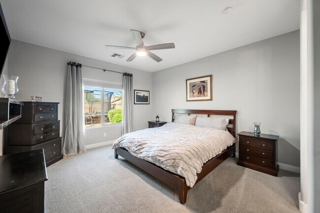 Building Photo - Stunning 3 bed/2 bath Rental in Merrill Ranch