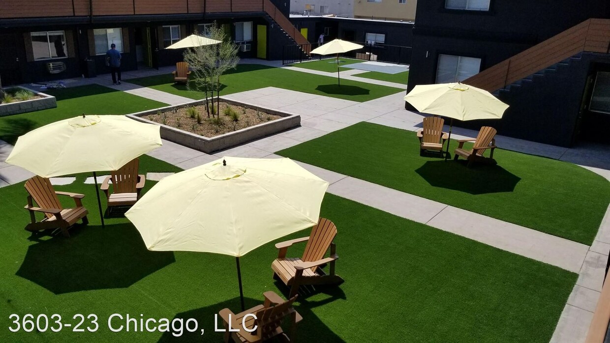 Building Photo - 2 br, 1 bath Room For Rent - 3603 Chicago Ave