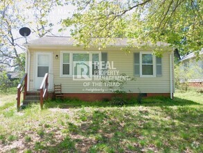 Building Photo - 416 Vance St