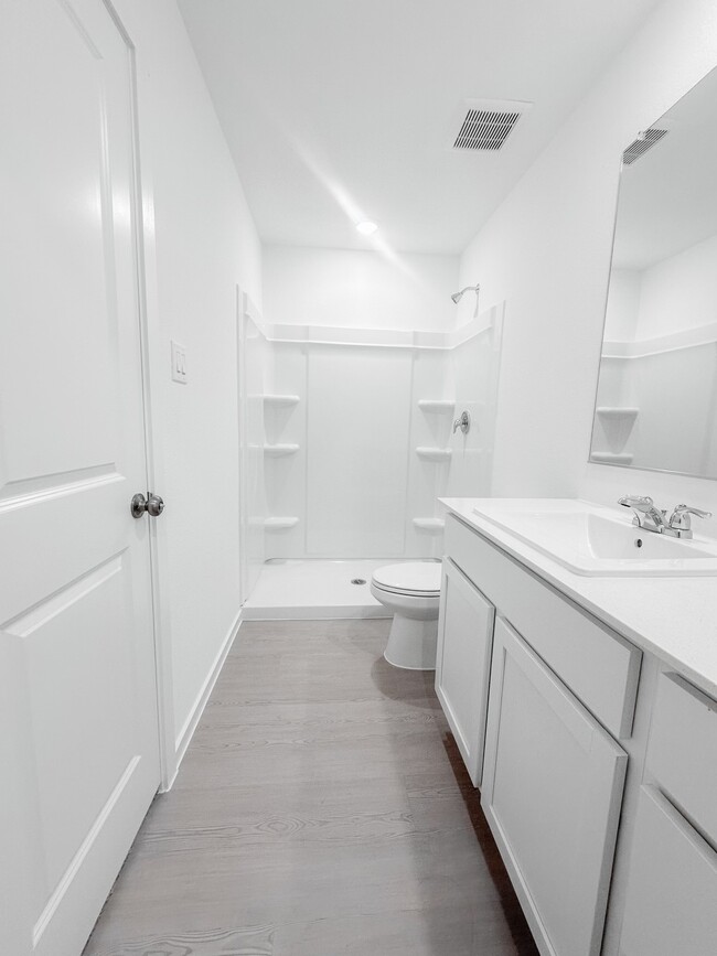 Foto del edificio - 910 Sandhill Crane Ln