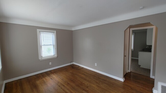 Building Photo - 7460 Lamphere