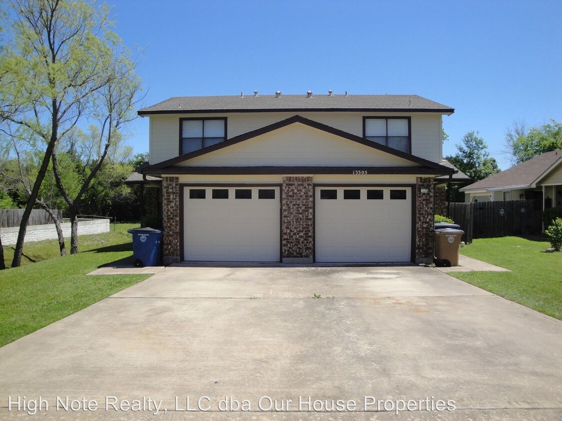Primary Photo - 13305 Saddlebrook Trl