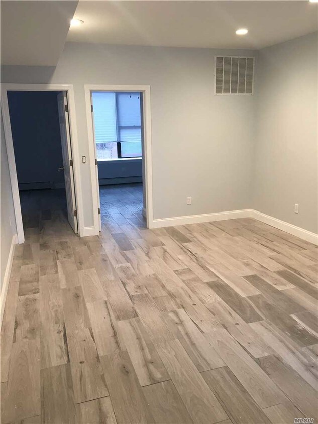 Foto principal - 105-31-105150 150th St