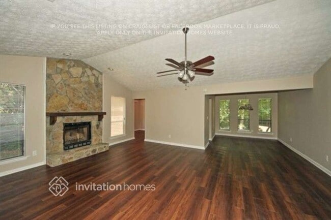 Building Photo - 2399 Stonebridge Ln
