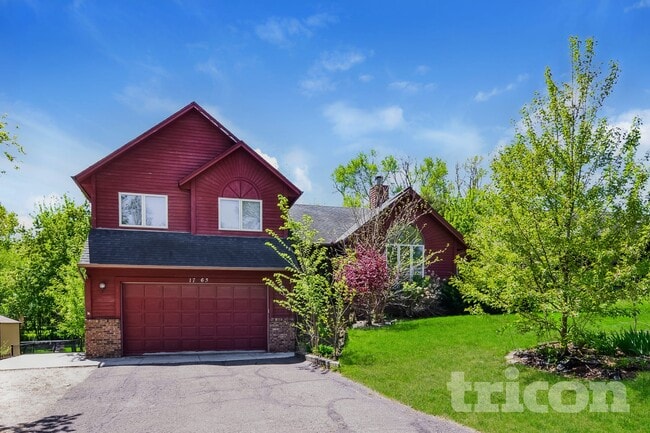 Building Photo - 17063 Hamilton Dr