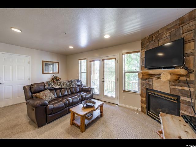 Building Photo - 3537 N Fox Run Dr