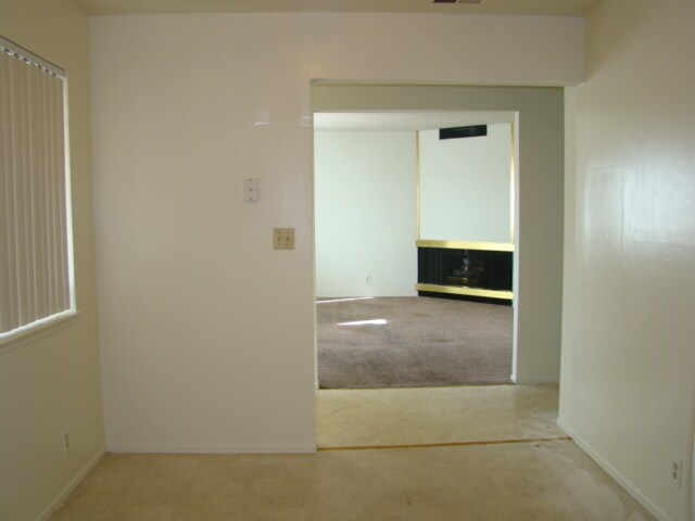 Building Photo - 5852 El Zuparko Dr