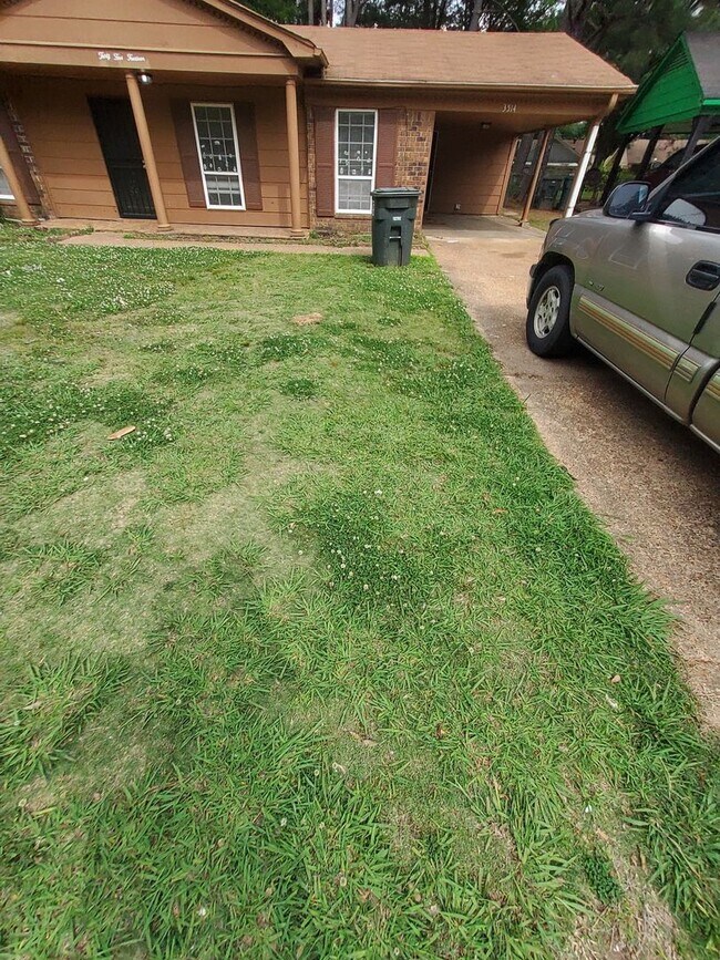 Foto del edificio - 3514 Clearbrook St