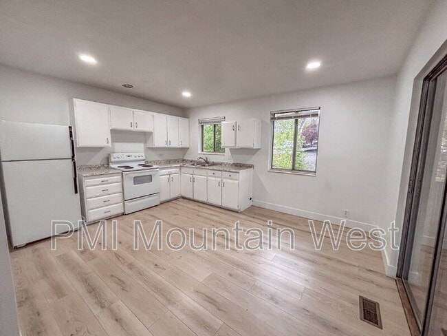 Photo - 4675 S 1300 E Apartment
