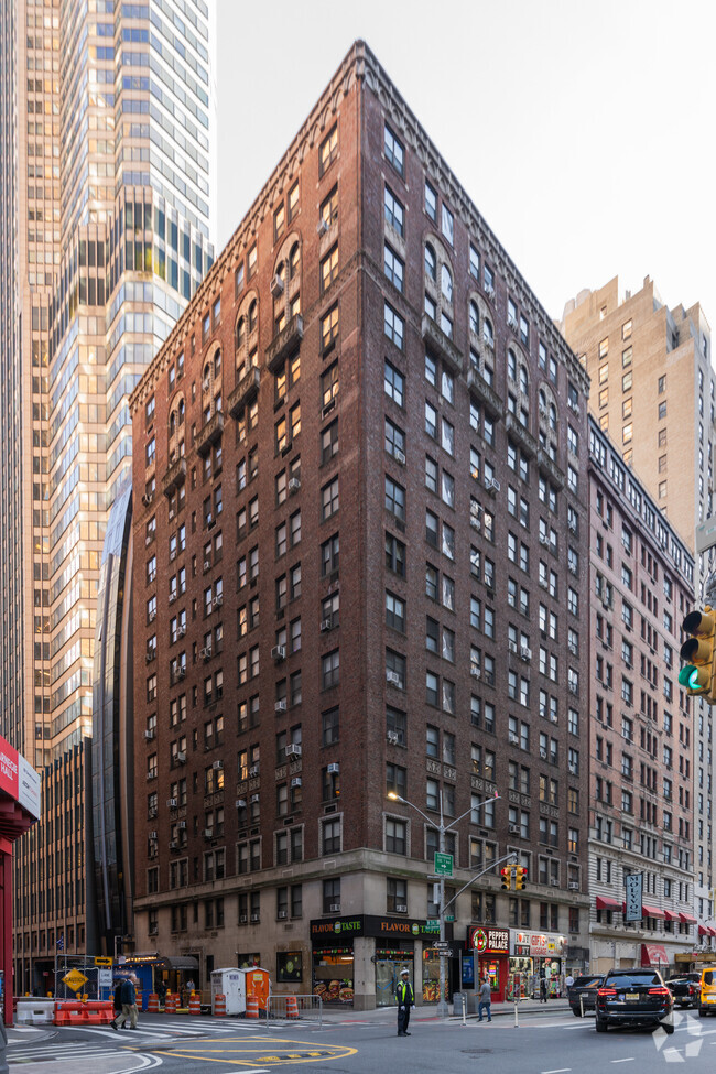 Building Photo - Carnegie Plaza