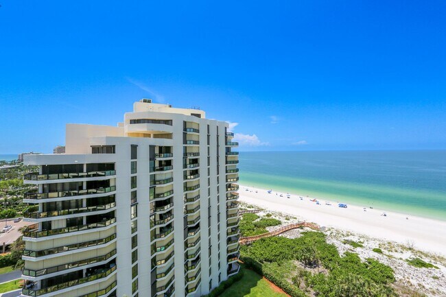 Building Photo - **SANDCASTLE AT MARCO BEACH**2 BEDS/2 BATH...