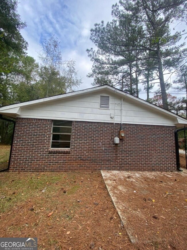 Building Photo - 29 Highland Park Dr