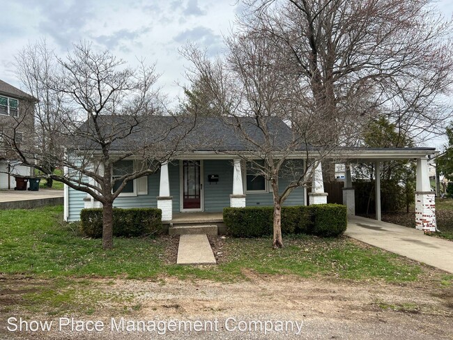 Foto del edificio - 4 br, 2 bath House - 111 Ashmore St