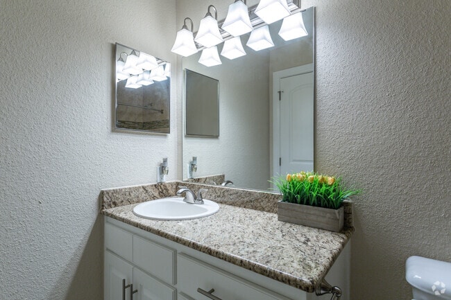 Bathroom - Montabella at Oak Forest