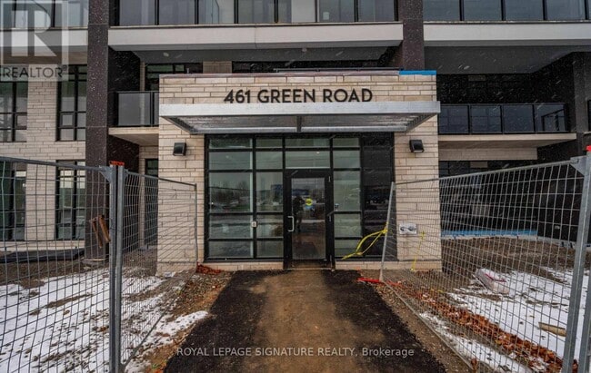 Building Photo - 461 Green Rd