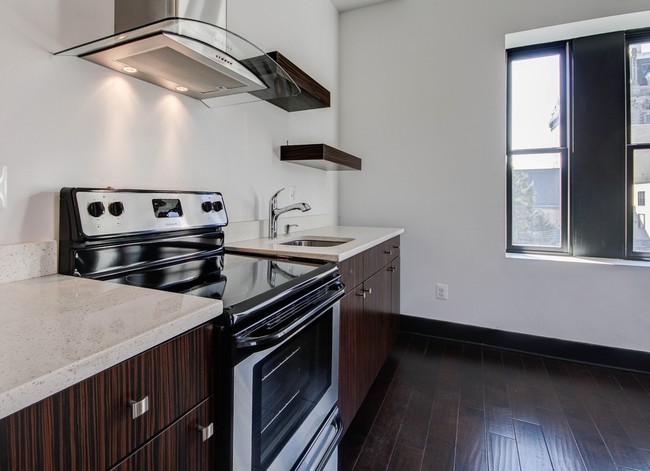 Kitchen - 16 E Biddle St