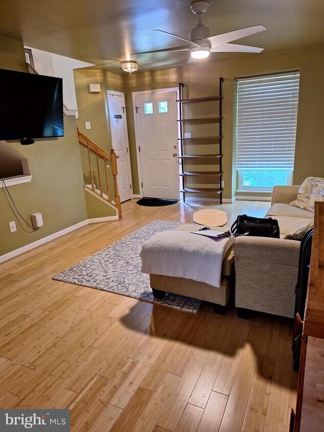 13010 Abner Ave, Woodbridge, VA 22192 Townhome Rentals in Woodbridge