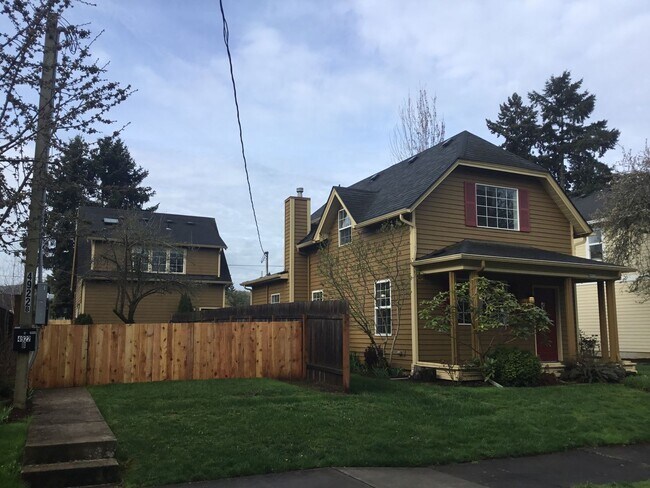 Photo - 600B00 Apartment