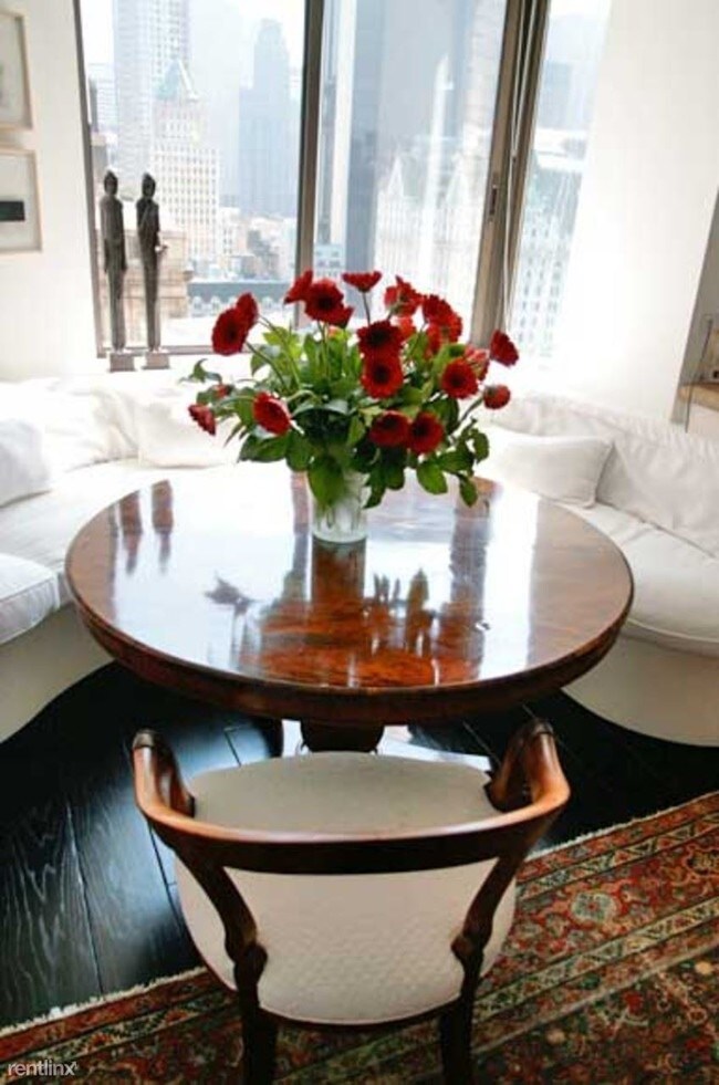 Foto del edificio - 800 5th Ave