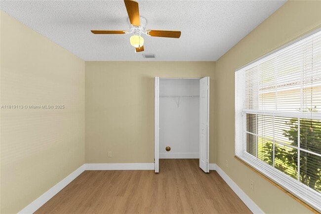 Foto del edificio - 18057 SW 30th Ct