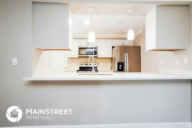 Building Photo - 17192 Phlox Dr