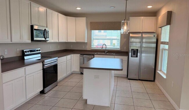 Building Photo - 4700 Coral Castle Dr.