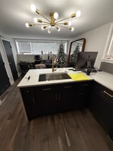 Building Photo - 6022 S Komensky Ave