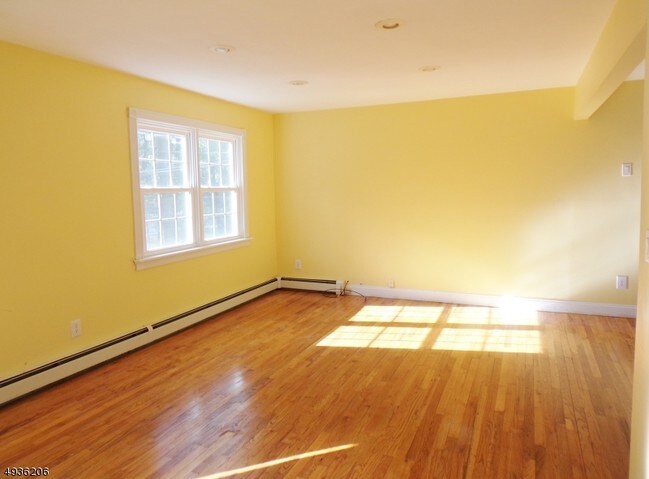 Building Photo - 86 Lackawanna Dr