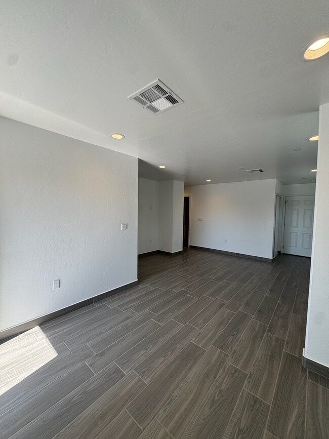 Living Space - 1128 Jefferson St