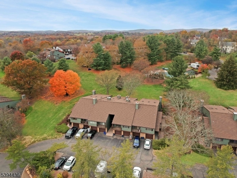 Primary Photo - 70 Meadowview Dr