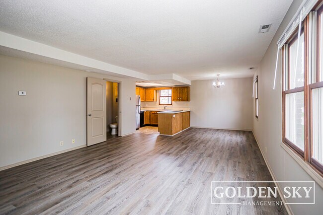 Foto del edificio - 2601-2607 W Keller Rd