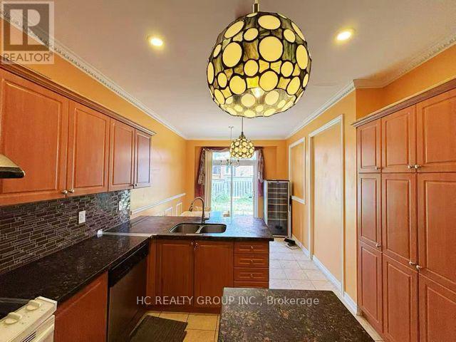 Photo du bâtiment - 96 Morisot Ave