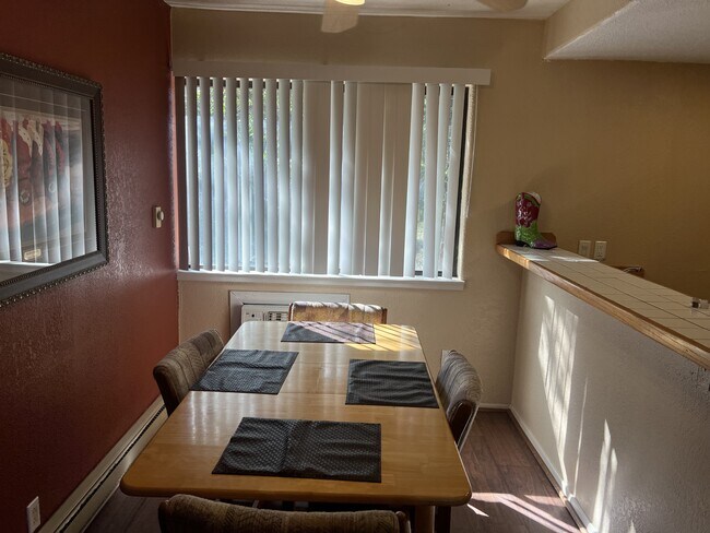 Foto del edificio - 25972 US-70