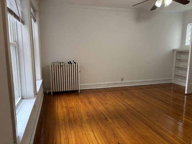 Foto del edificio - 1218 W North Shore Ave